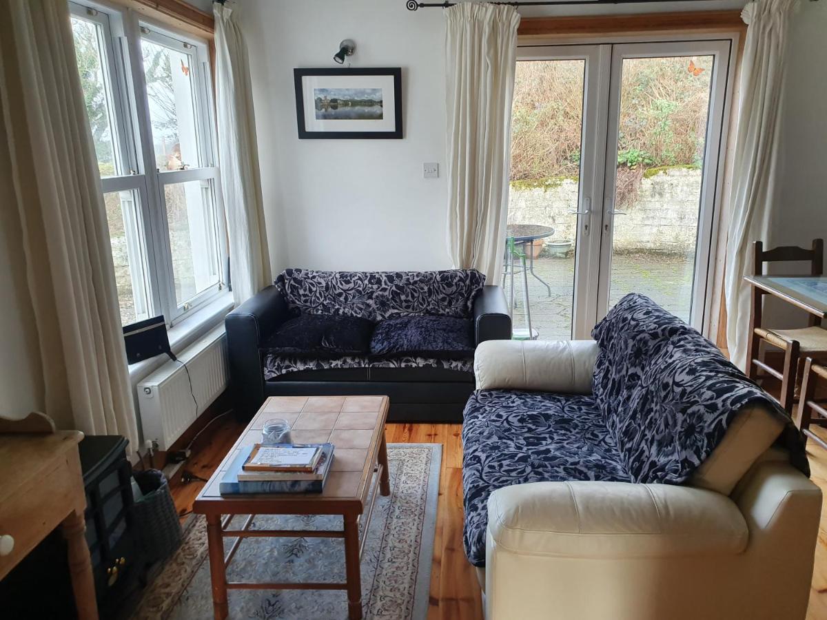 Cosy Self Contained Cottage With Stunning Views Killaloe Exterior foto
